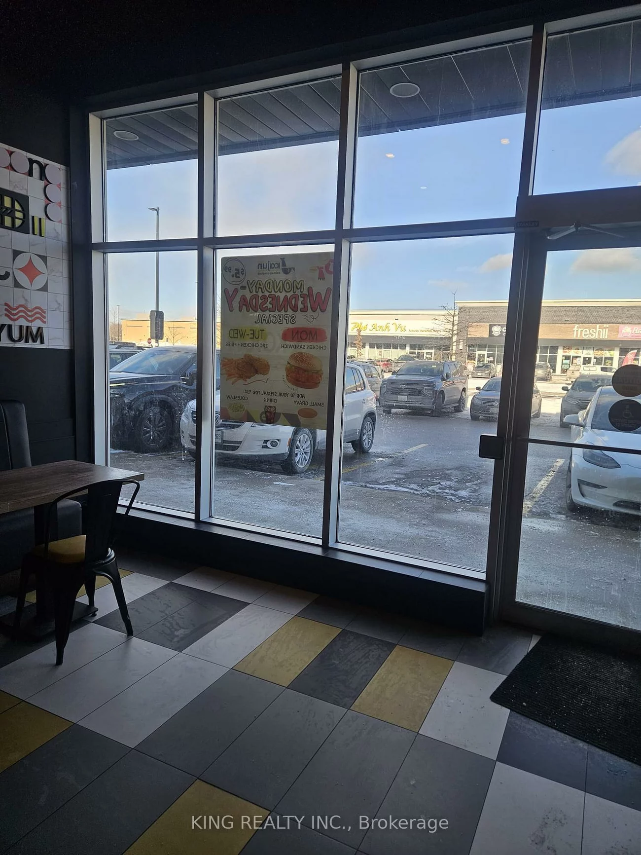 1476, Dundas, Dixie, Mississauga