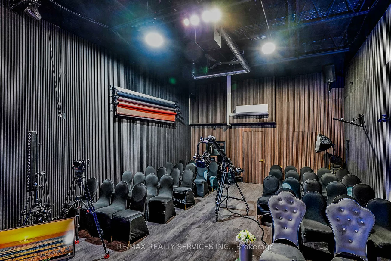 6780, Devand, Northeast, Mississauga