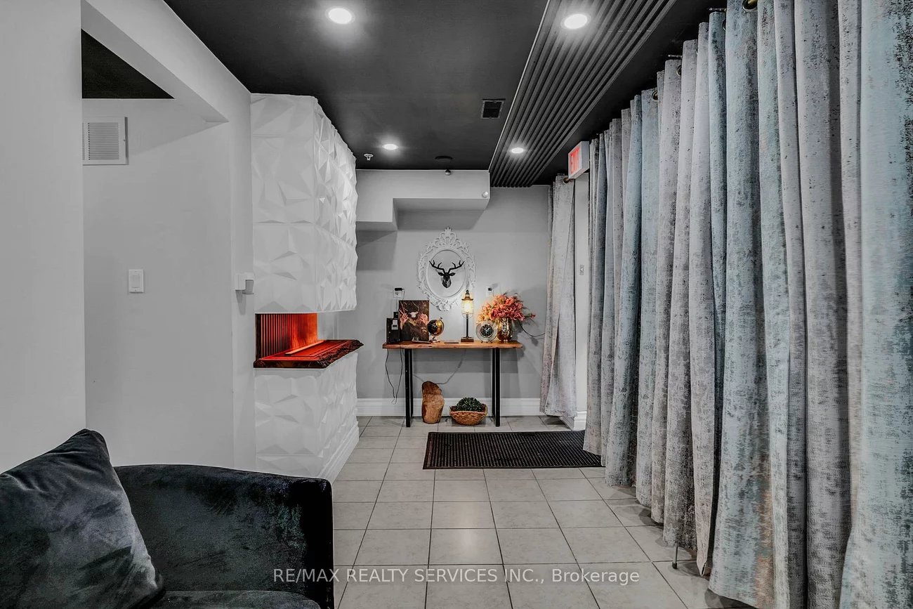 6780, Devand, Northeast, Mississauga