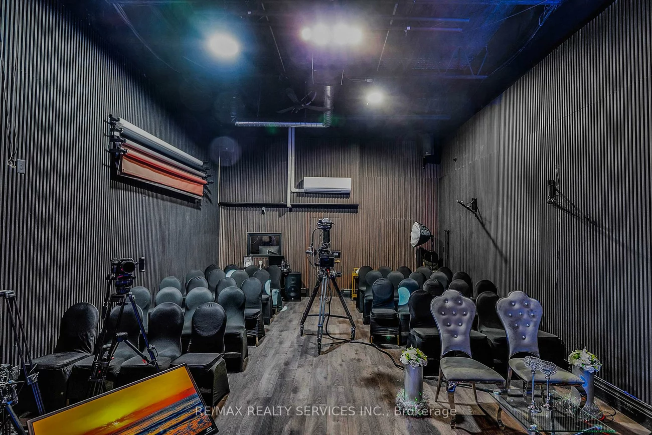 6780, Devand, Northeast, Mississauga