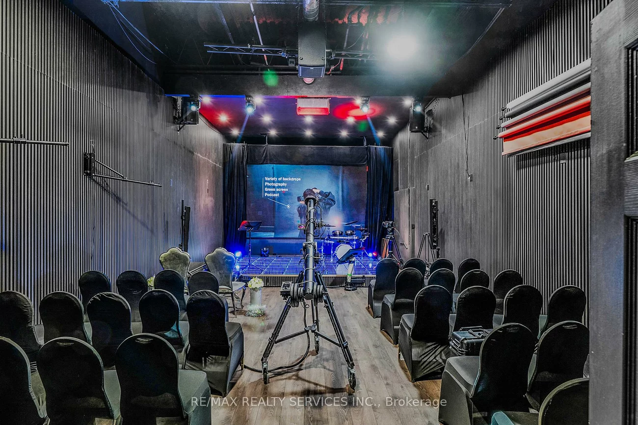 6780, Devand, Northeast, Mississauga