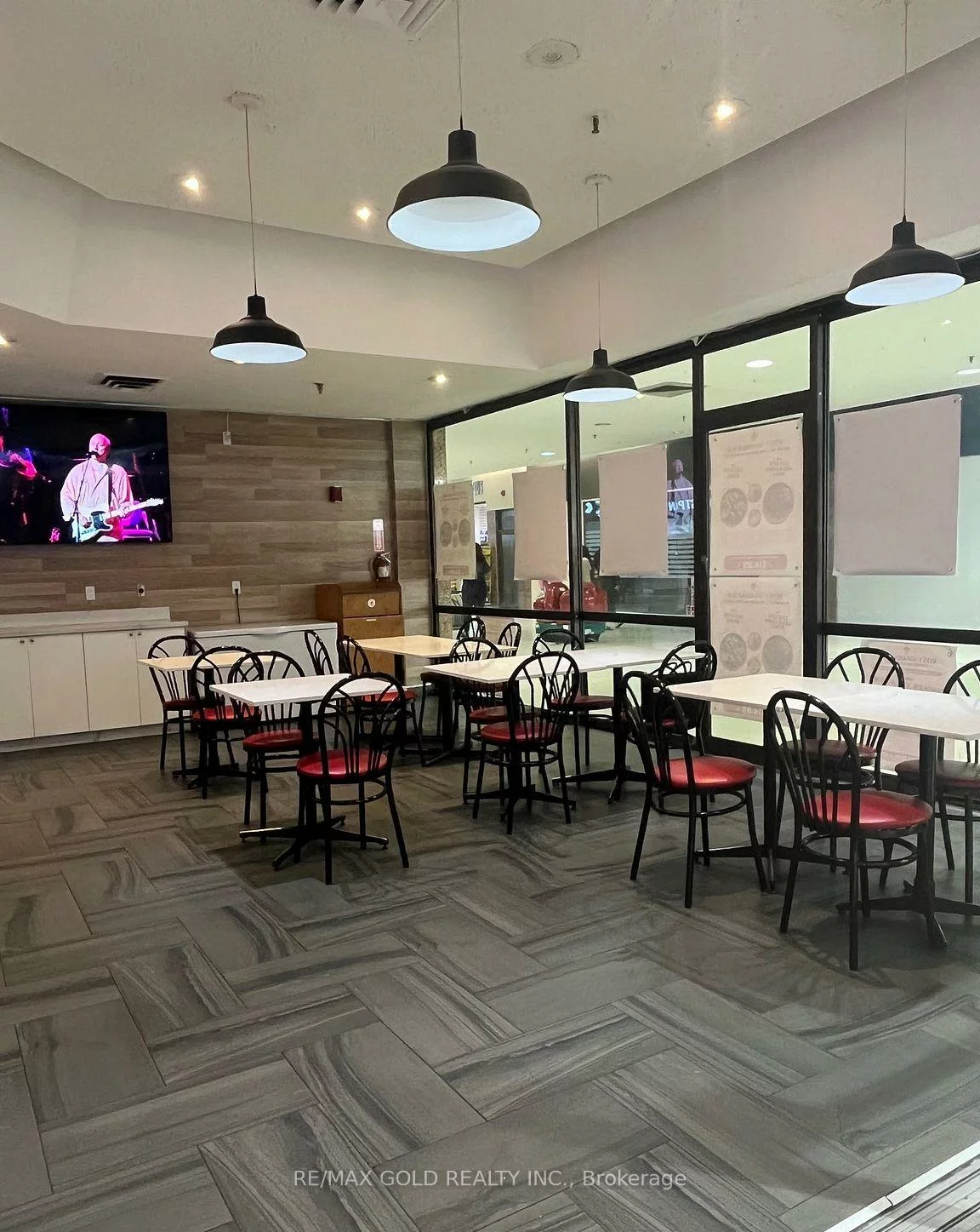 1151, Dundas, Erindale, Mississauga