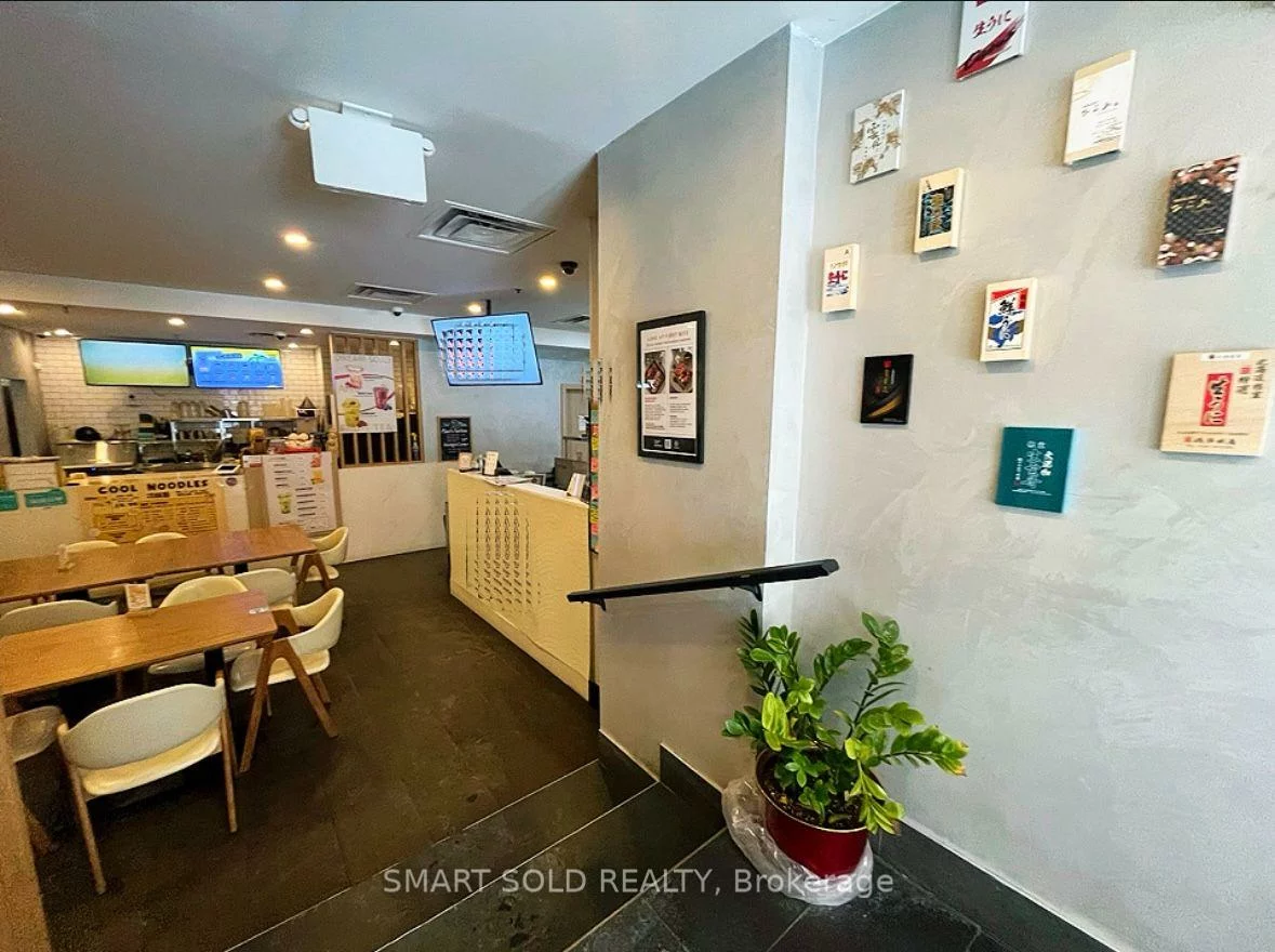 265, Enfield Pl, City Centre, Mississauga