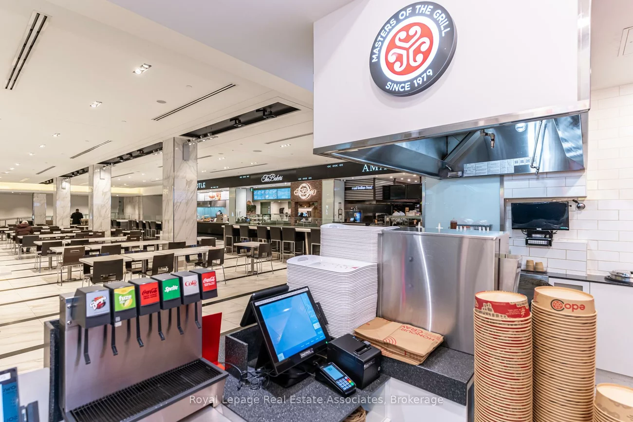 100, City Centre, City Centre, Mississauga