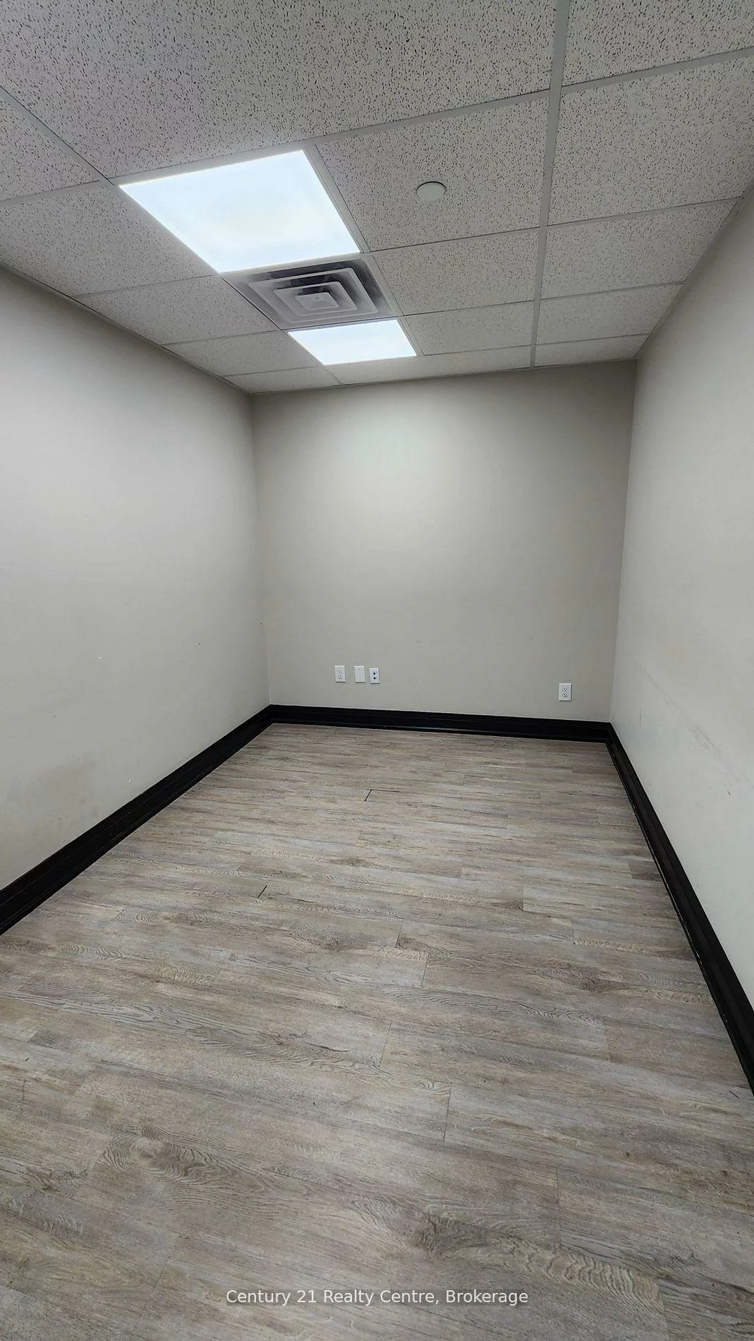 7895, Tranmere, Northeast, Mississauga