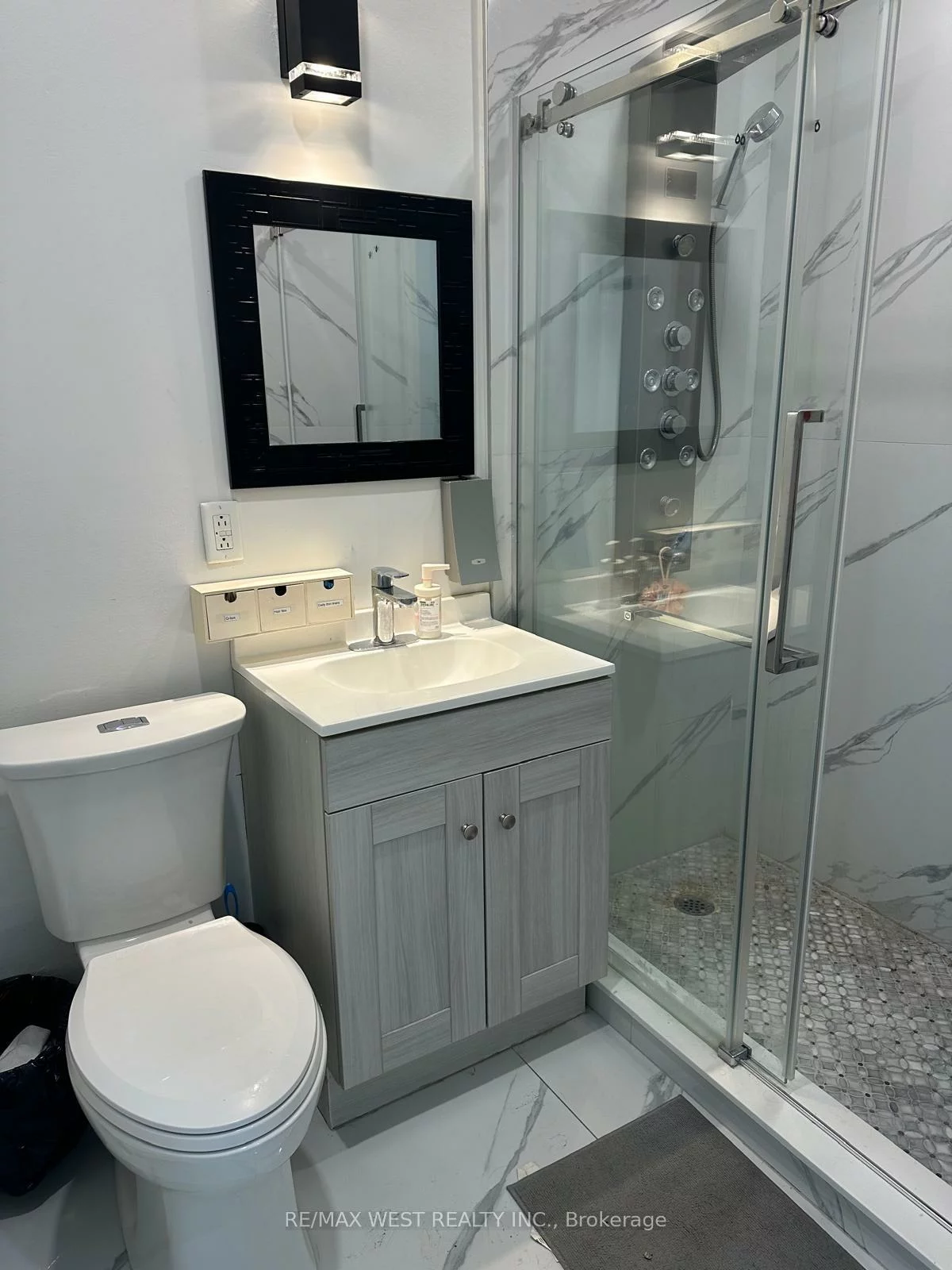 2551, Hurontario, Cooksville, Mississauga