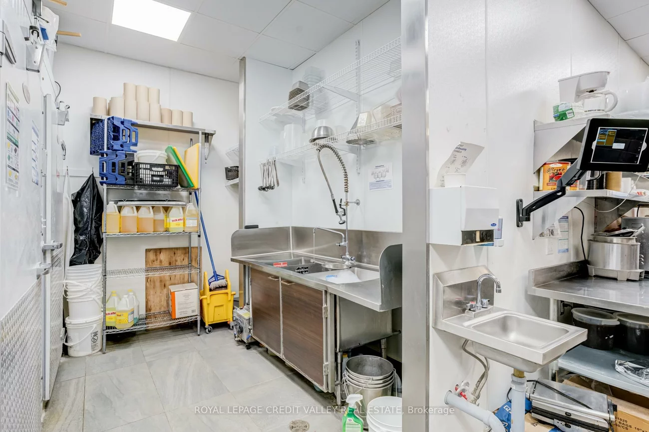 1900, Fowler, Sheridan, Mississauga