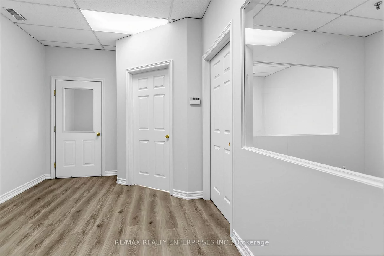 5135, Tomken, Northeast, Mississauga