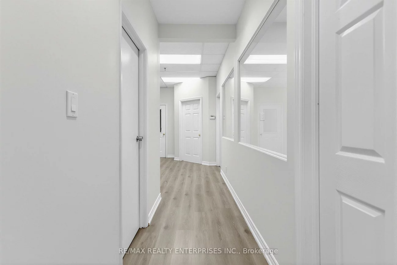 5135, Tomken, Northeast, Mississauga