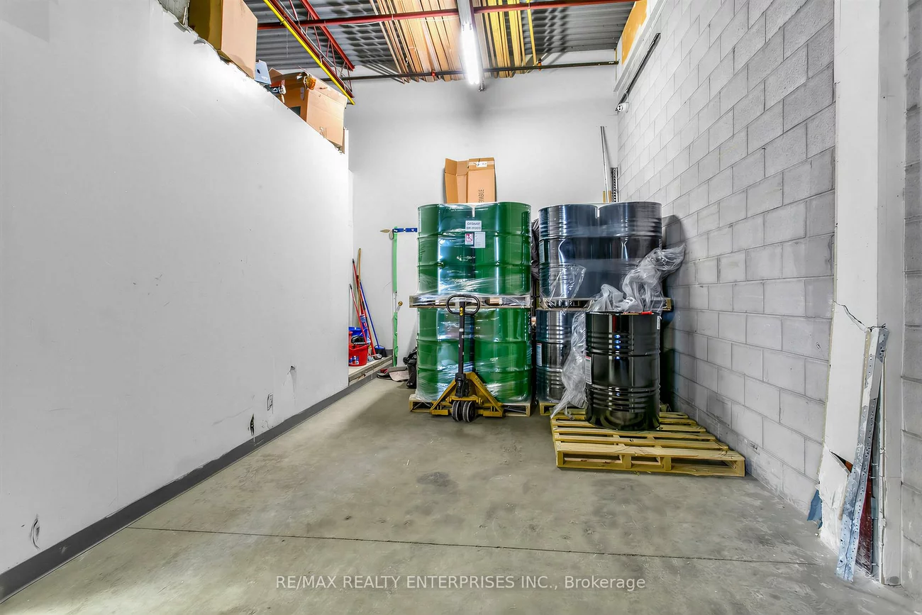 5135, Tomken, Northeast, Mississauga