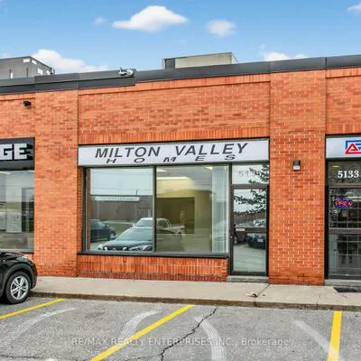 5135, Tomken, Northeast, Mississauga