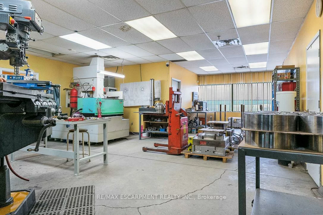 2430, Lucknow, Northeast, Mississauga