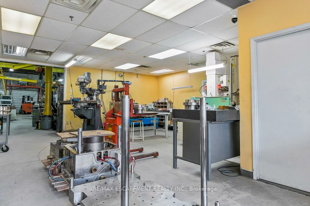 2430, Lucknow, Northeast, Mississauga