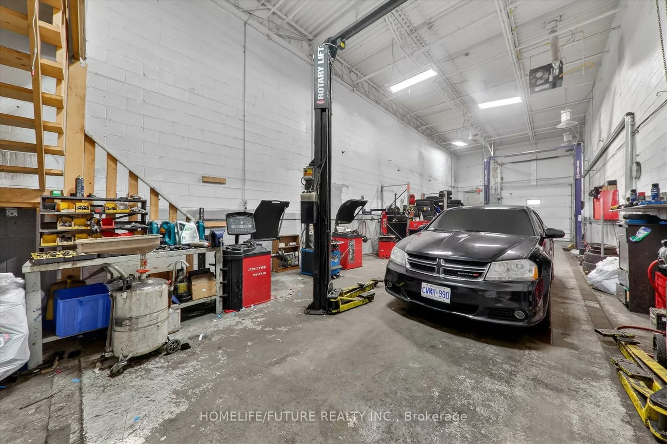 6160, Netherhart, Northeast, Mississauga