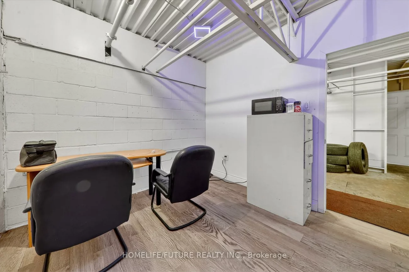 6160, Netherhart, Northeast, Mississauga