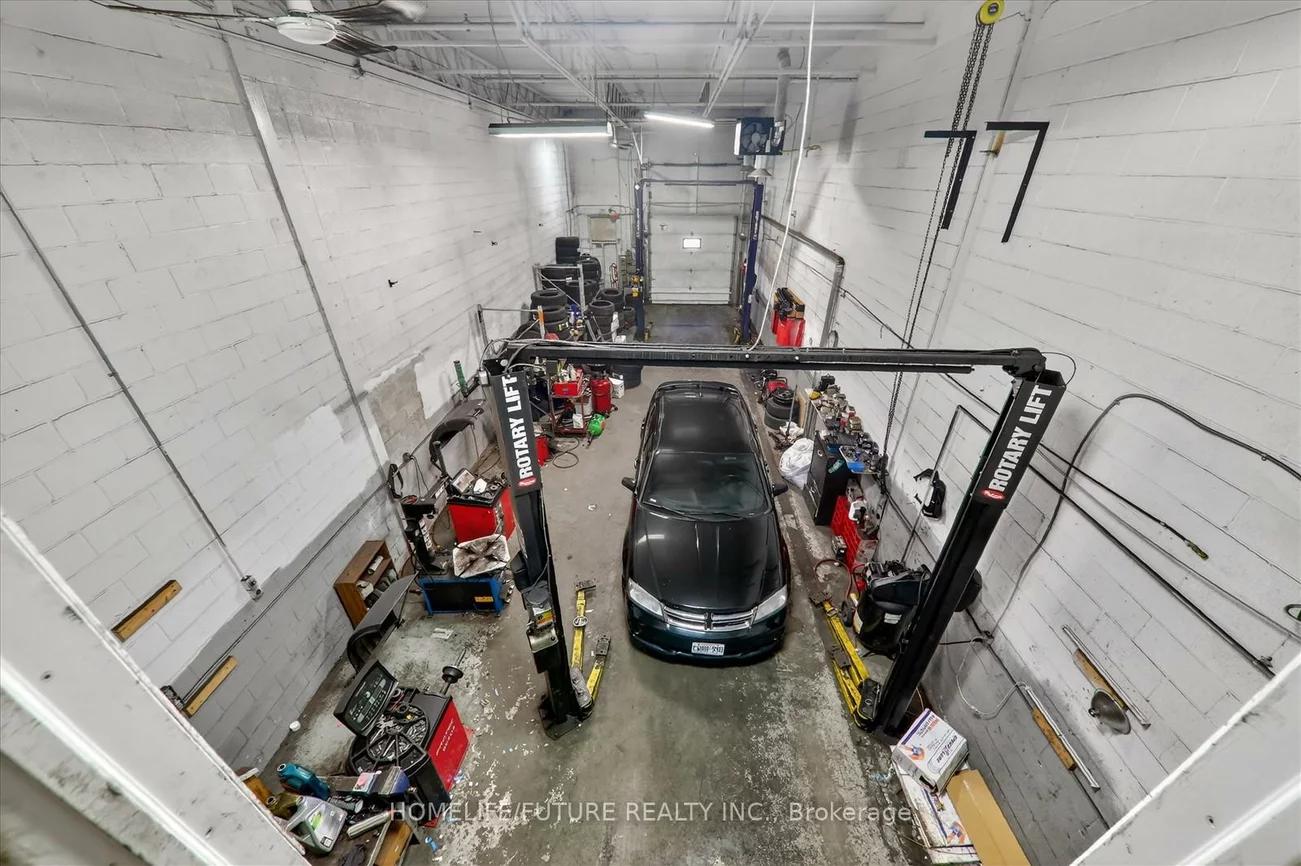 6160, Netherhart, Northeast, Mississauga