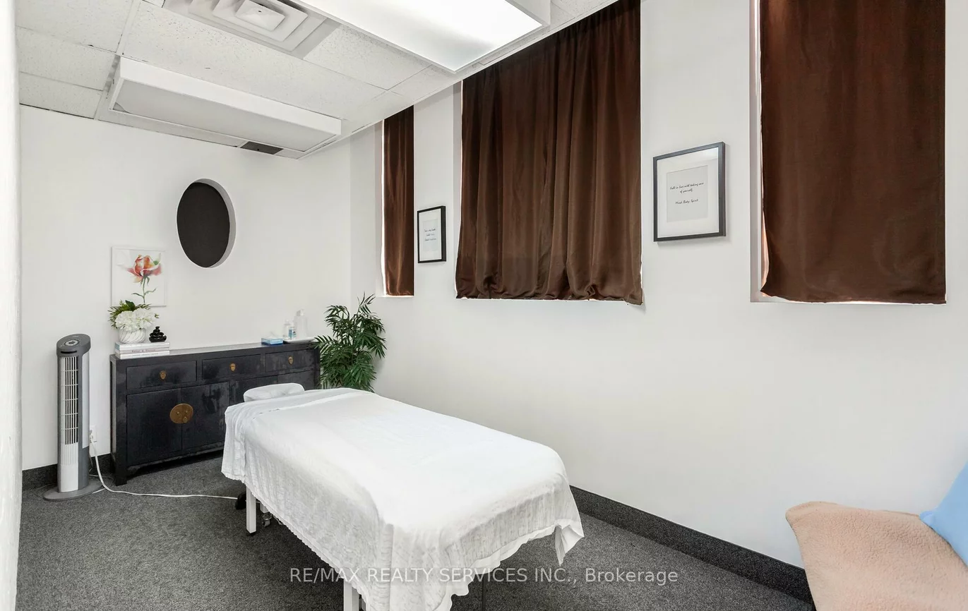 57, Village Centre, City Centre, Mississauga