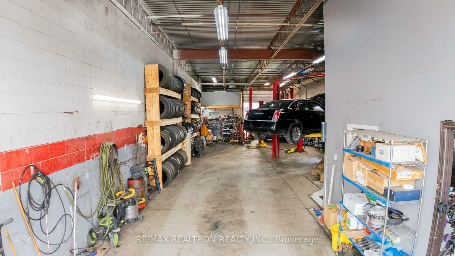 5900, Dixie, Northeast, Mississauga