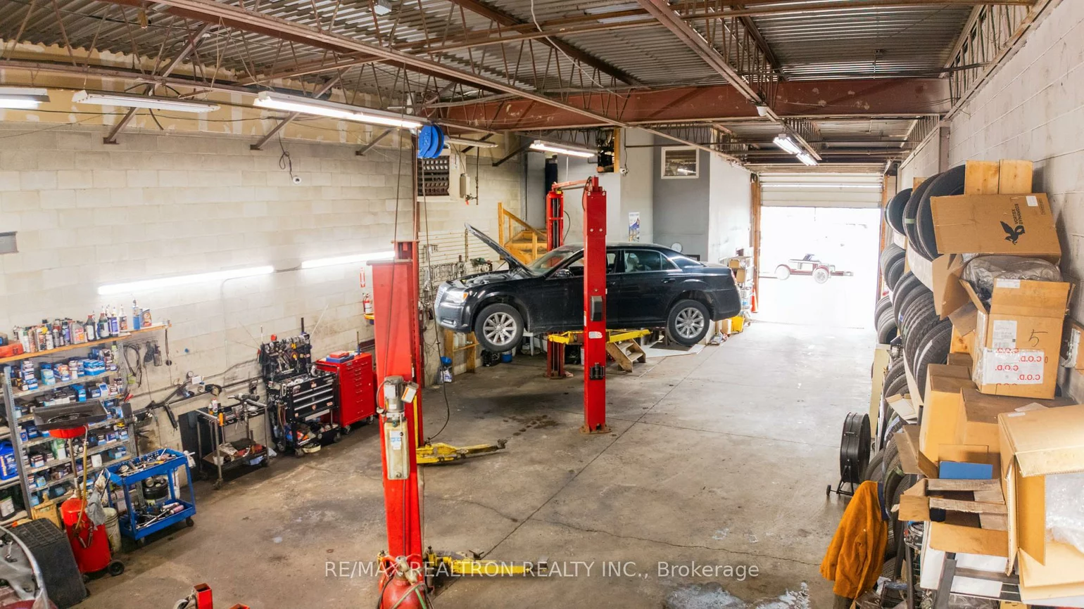 5900, Dixie, Northeast, Mississauga