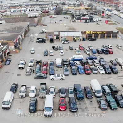 5900, Dixie, Northeast, Mississauga