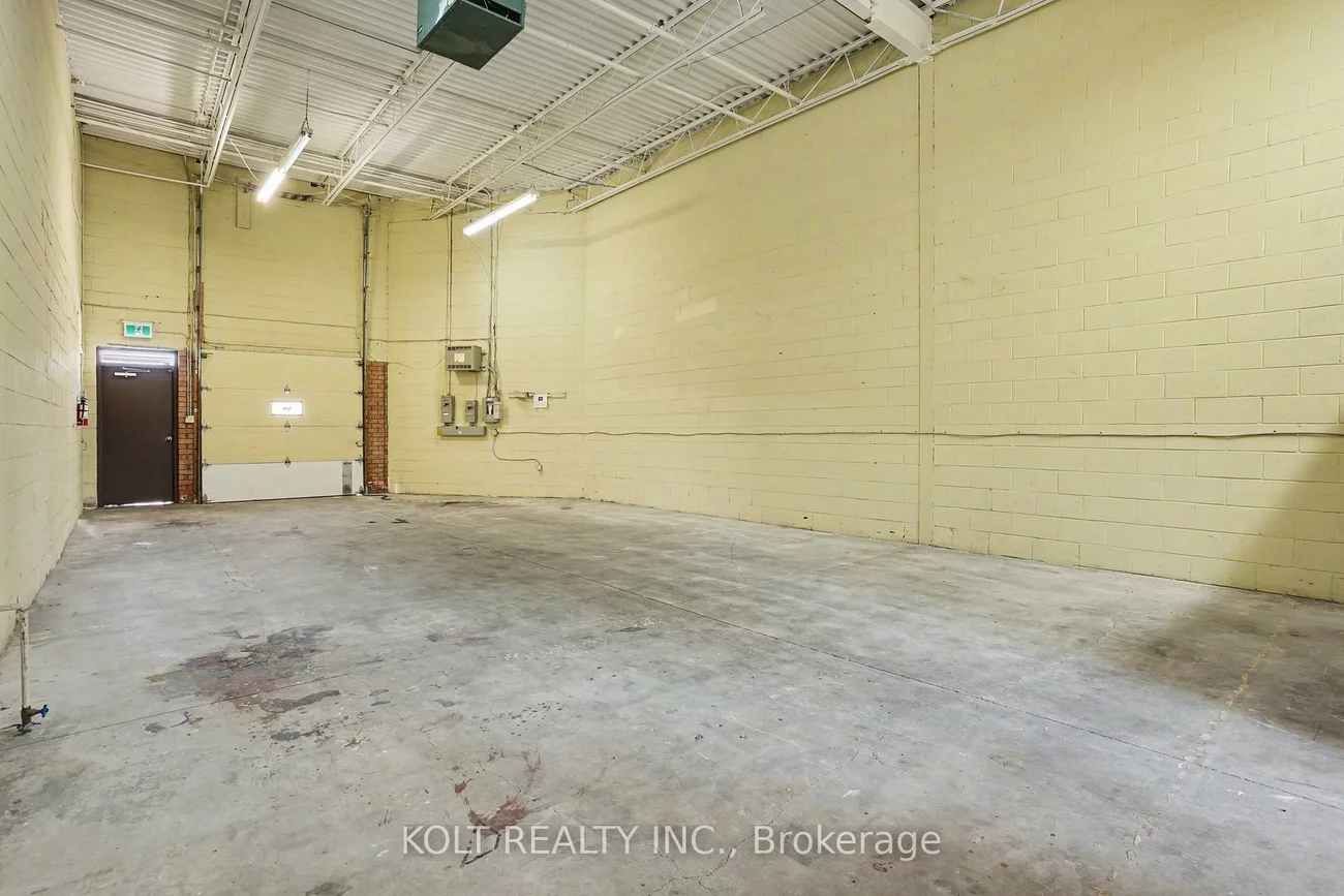 150, Britannia, Gateway, Mississauga