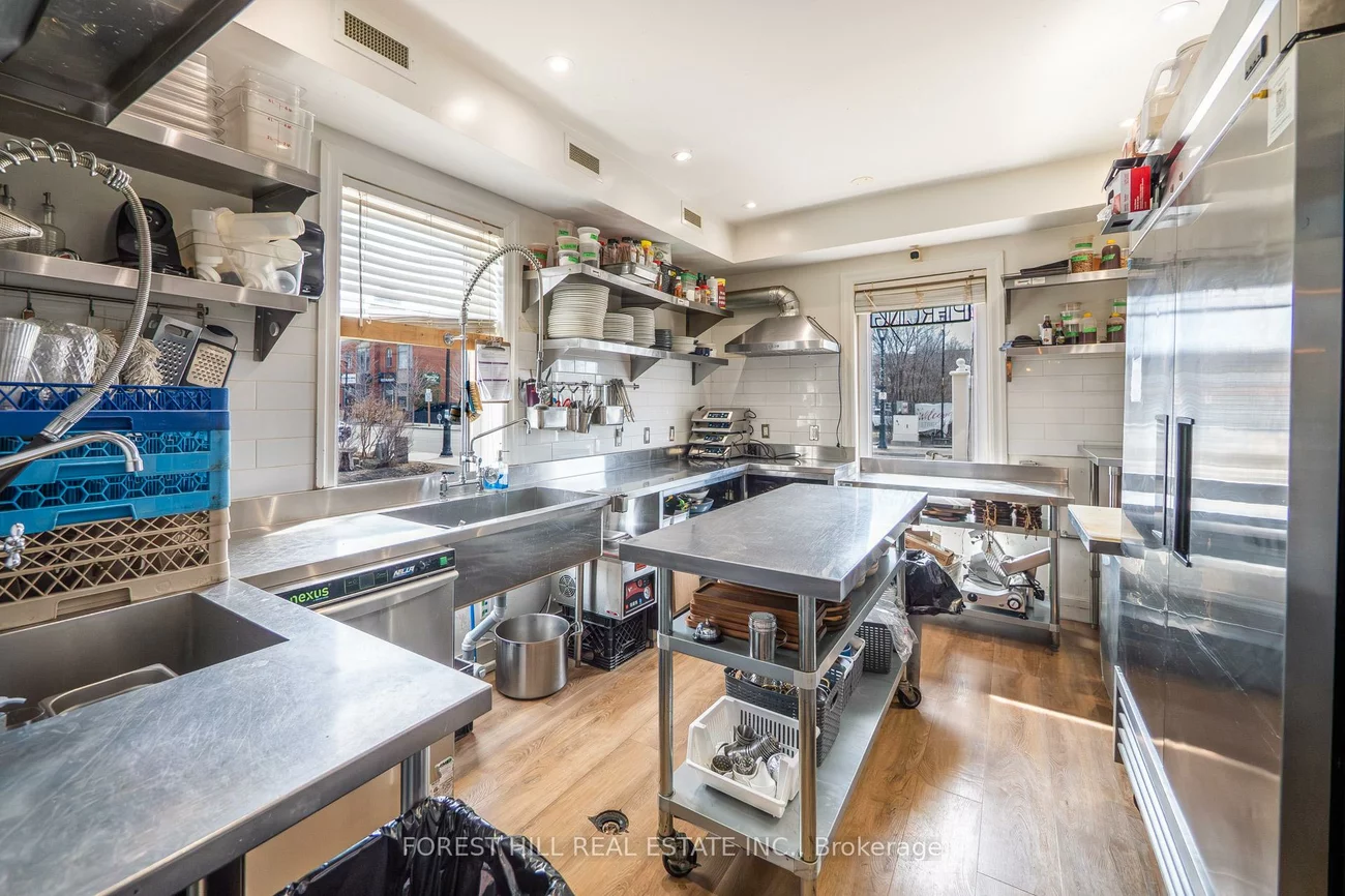 151, Queen, Streetsville, Mississauga