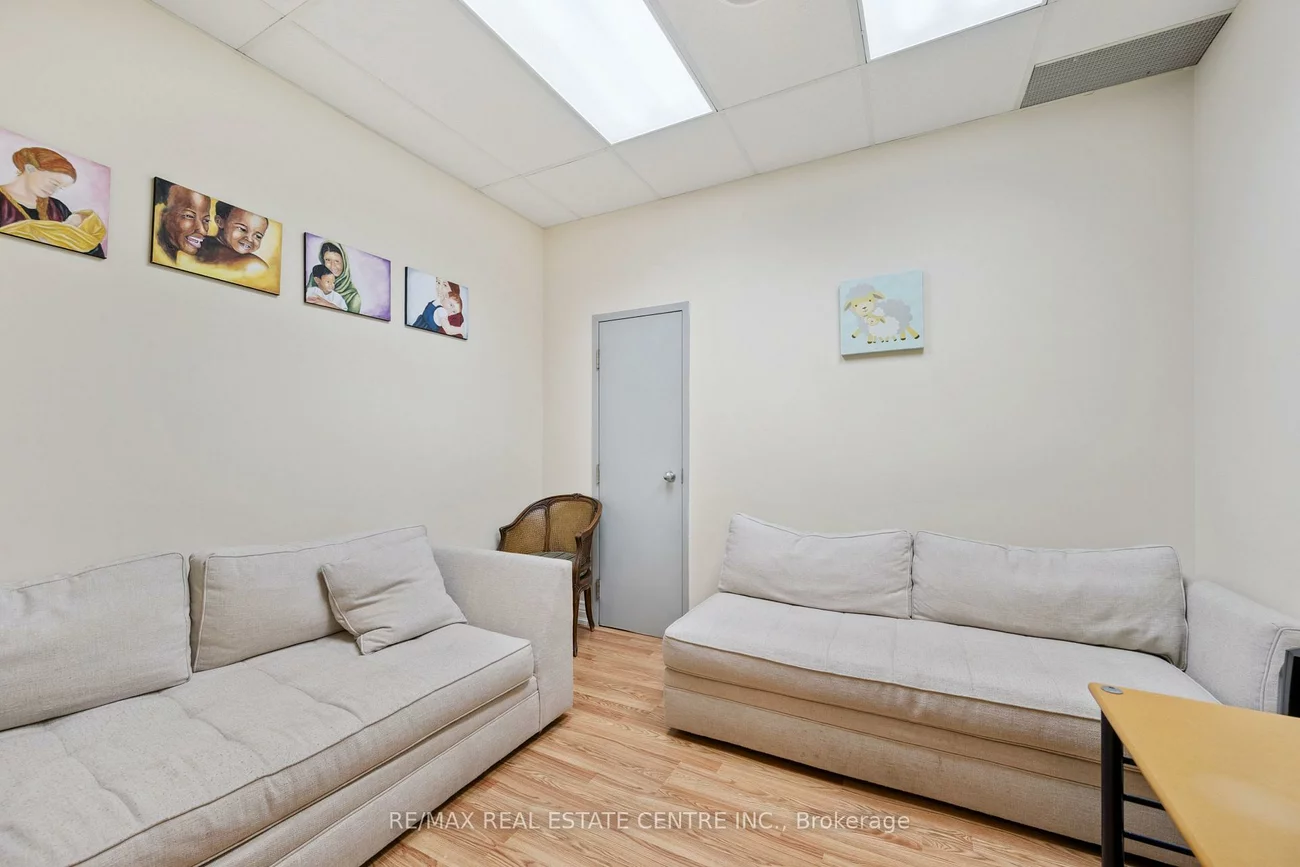 7605, Danbro, Meadowvale Business Park, Mississauga