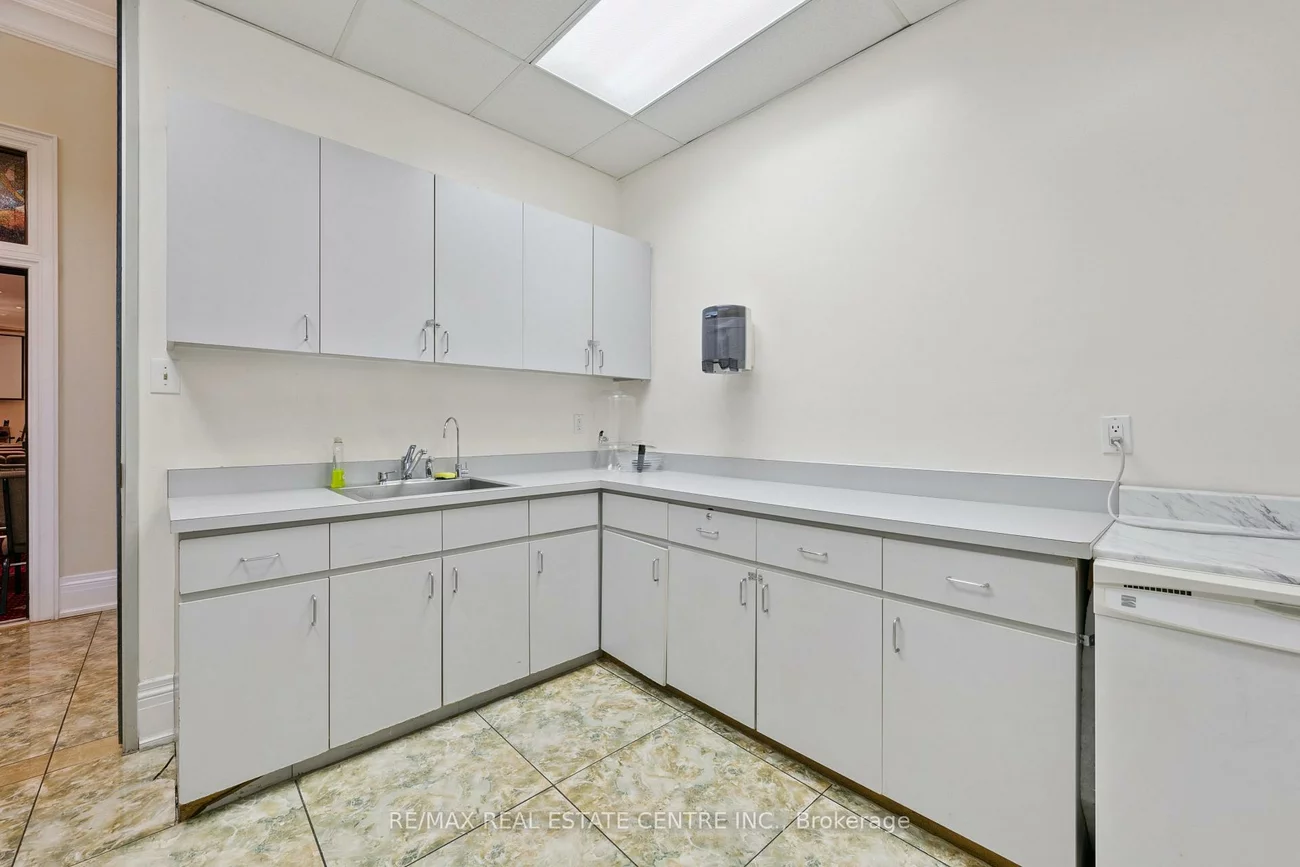 7605, Danbro, Meadowvale Business Park, Mississauga