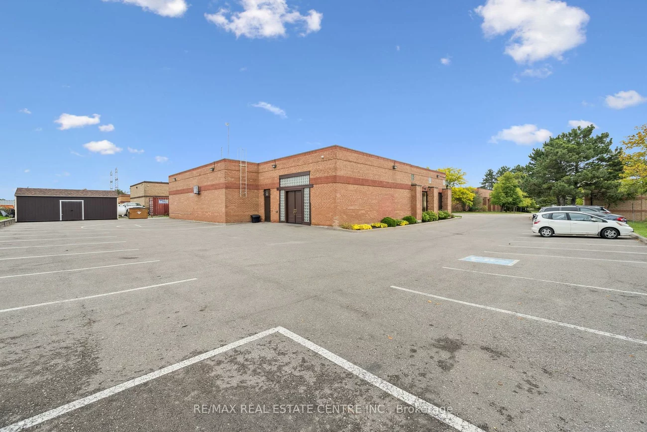 7605, Danbro, Meadowvale Business Park, Mississauga