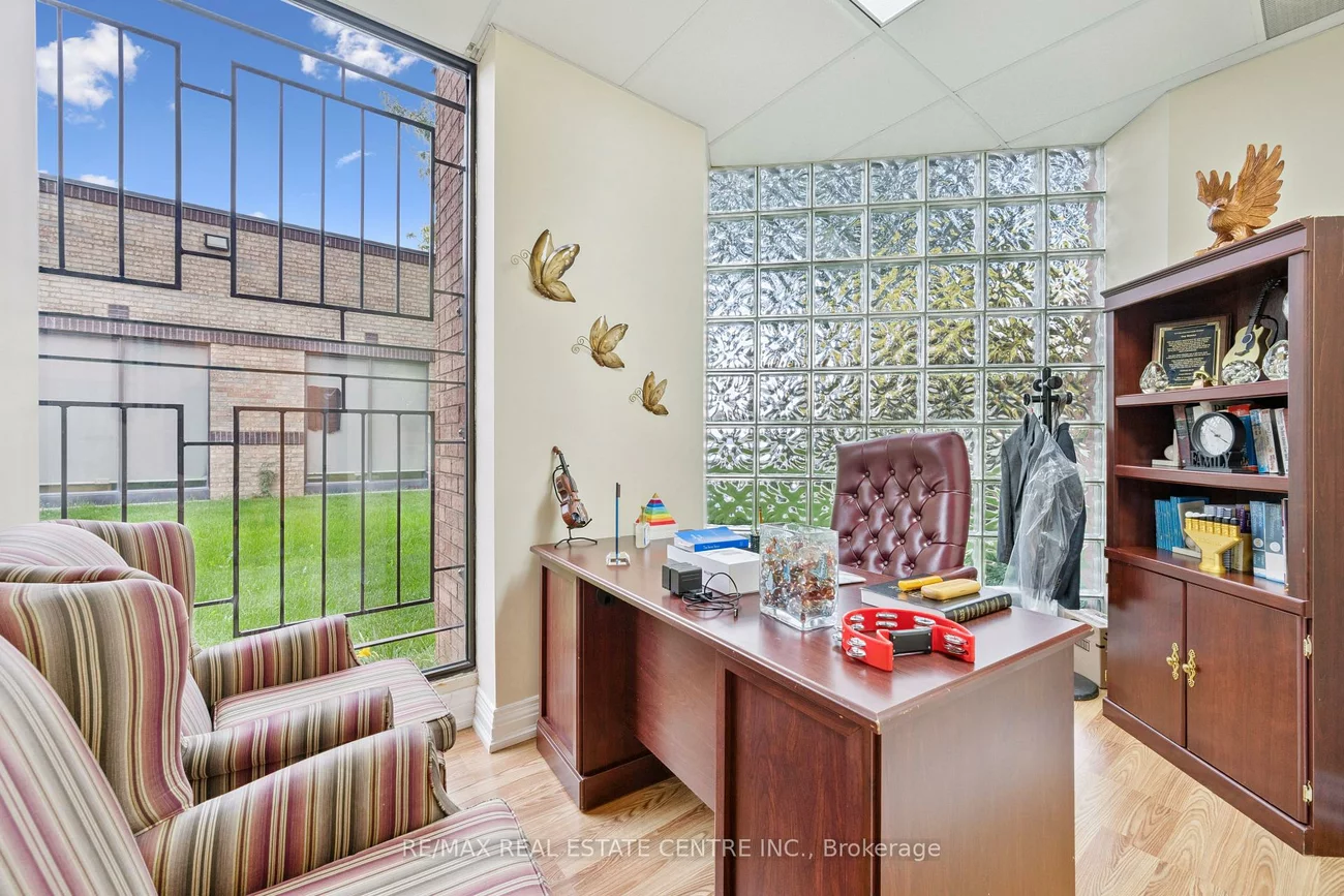 7605, Danbro, Meadowvale Business Park, Mississauga