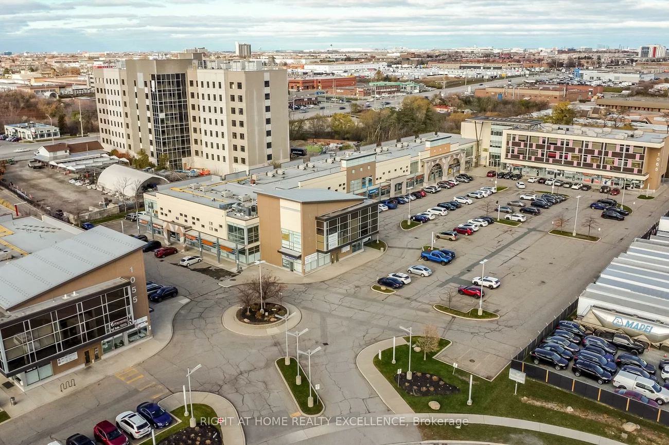 1065, Canadian, Northeast, Mississauga