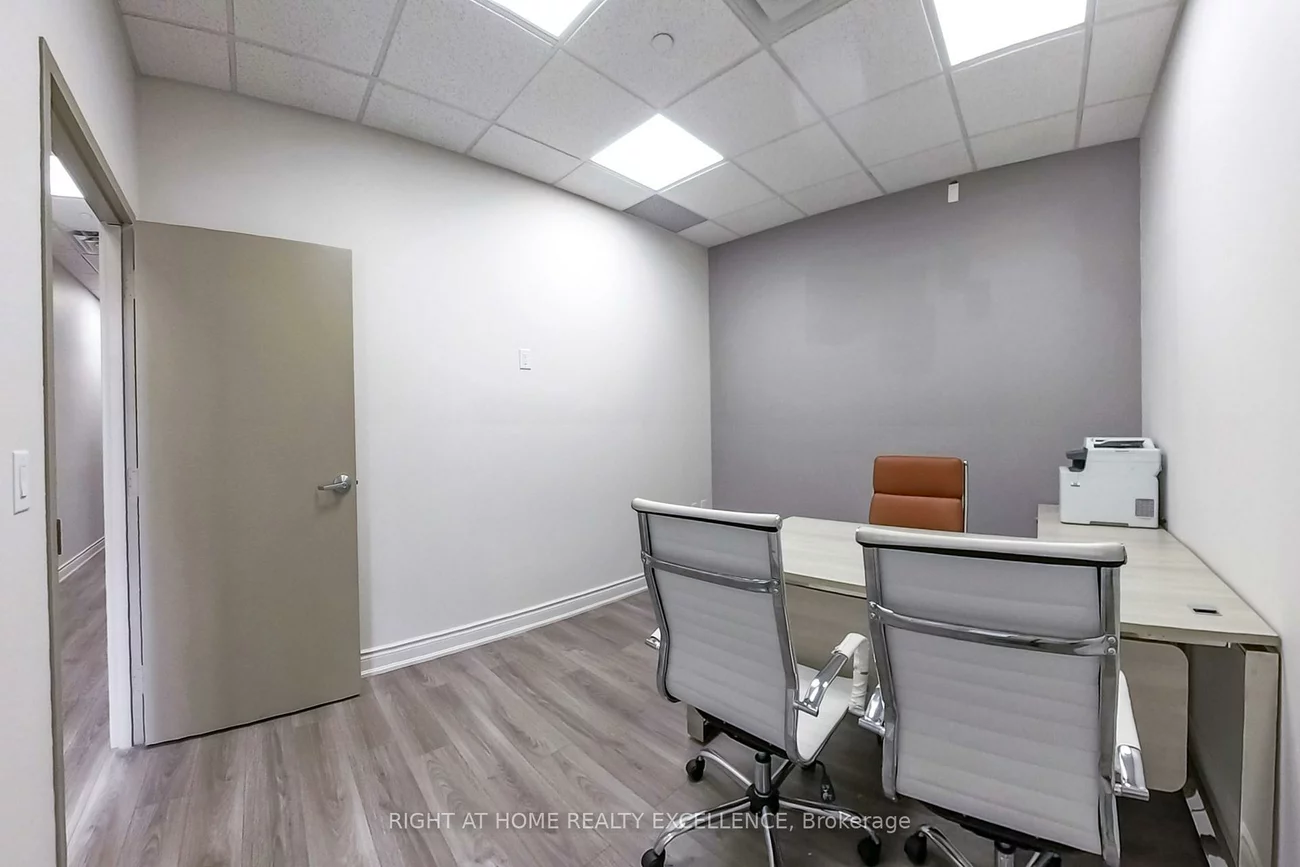 1065, Canadian, Northeast, Mississauga