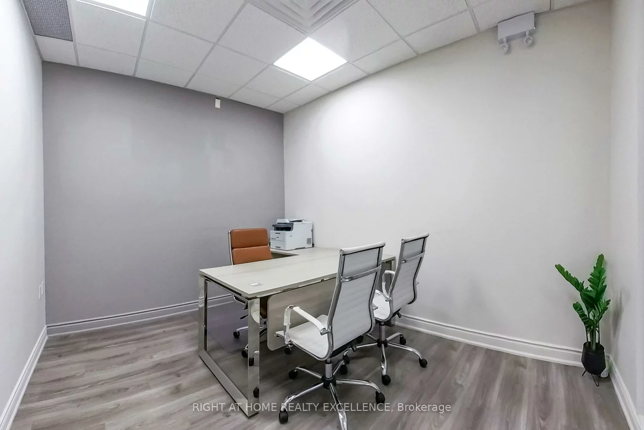 1065, Canadian, Northeast, Mississauga