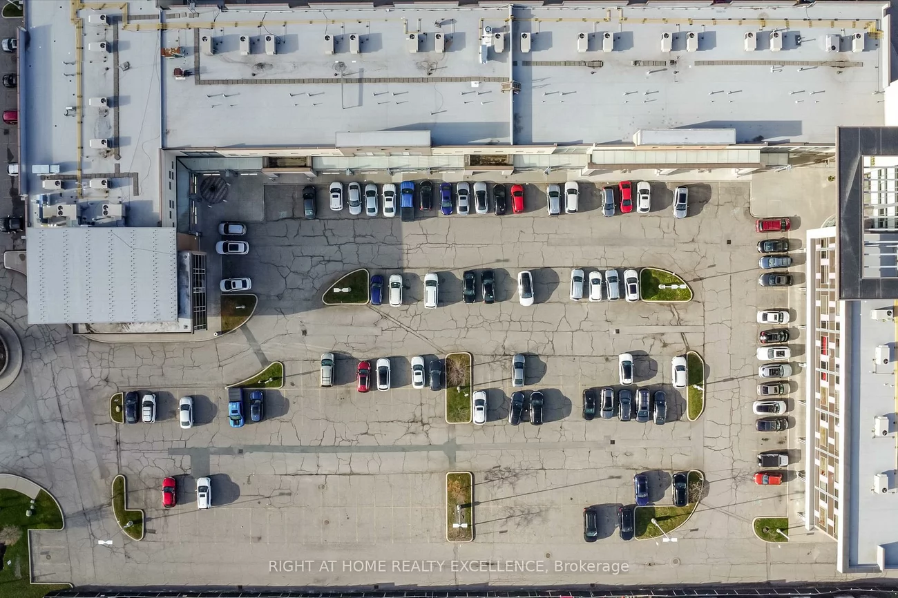 1065, Canadian, Northeast, Mississauga