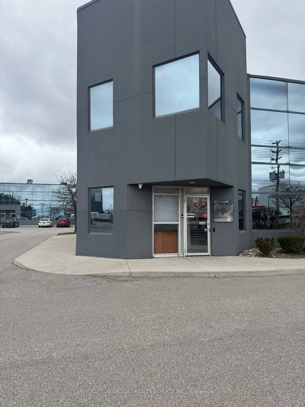 2355, Derry, Northeast, Mississauga