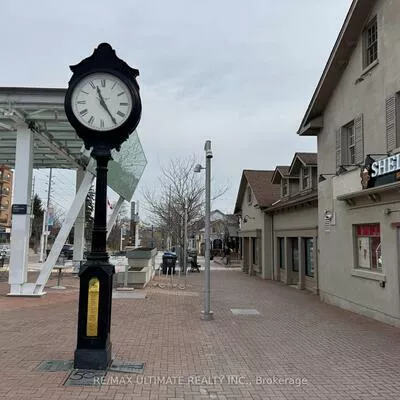 213, Queen, Streetsville, Mississauga