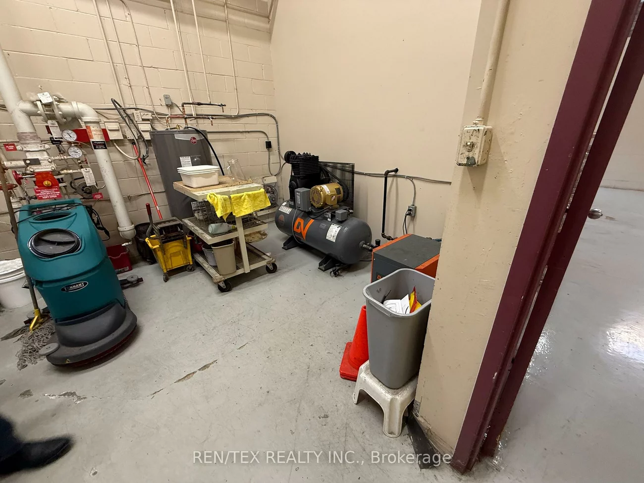 6476, Kestrel, Northeast, Mississauga