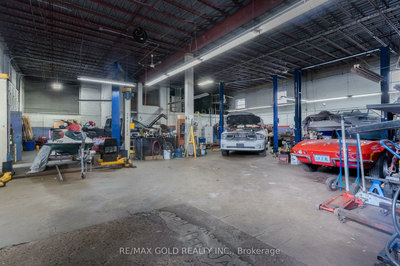 1744, Meyerside, Northeast, Mississauga