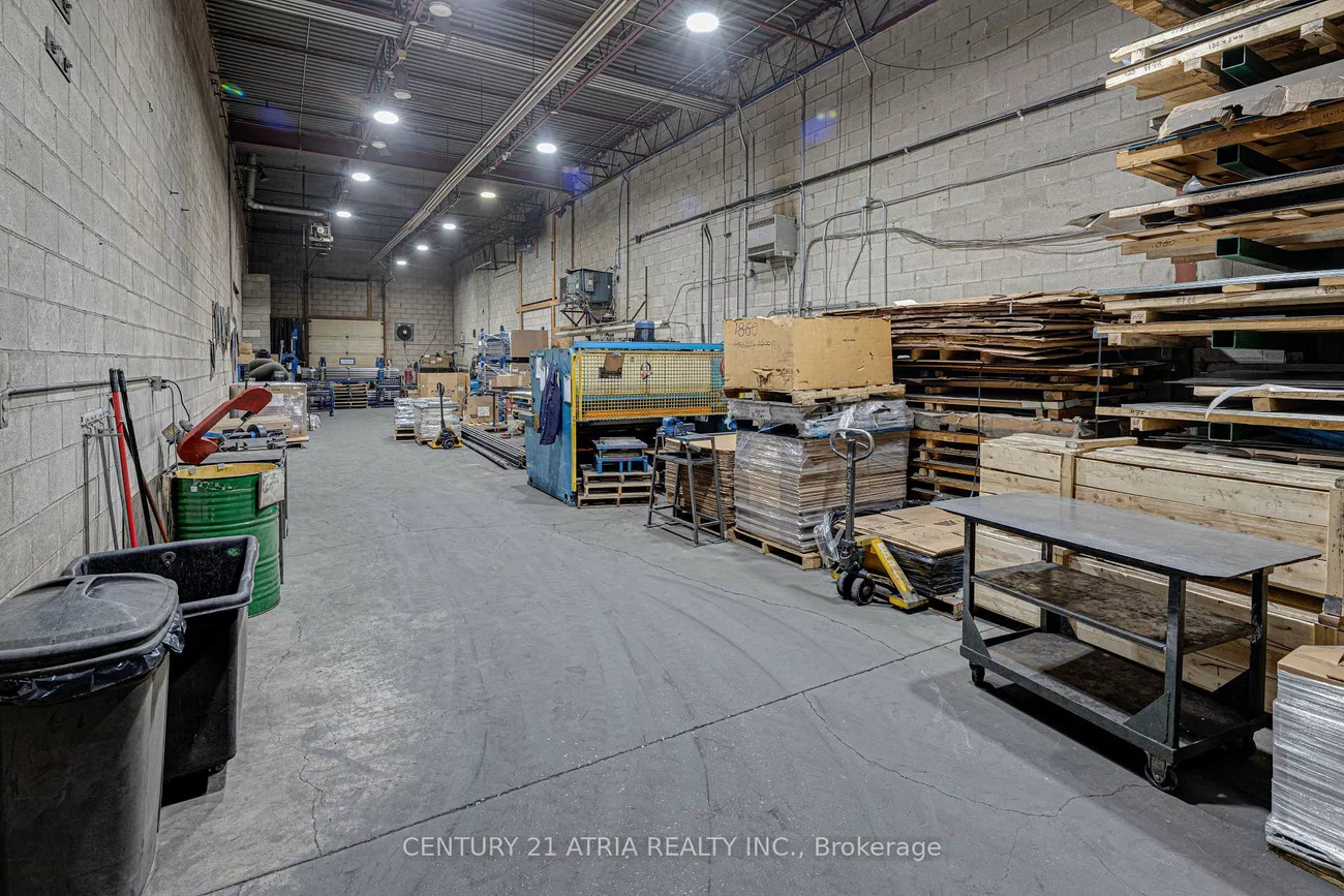 5775, Atlantic, Dixie, Mississauga