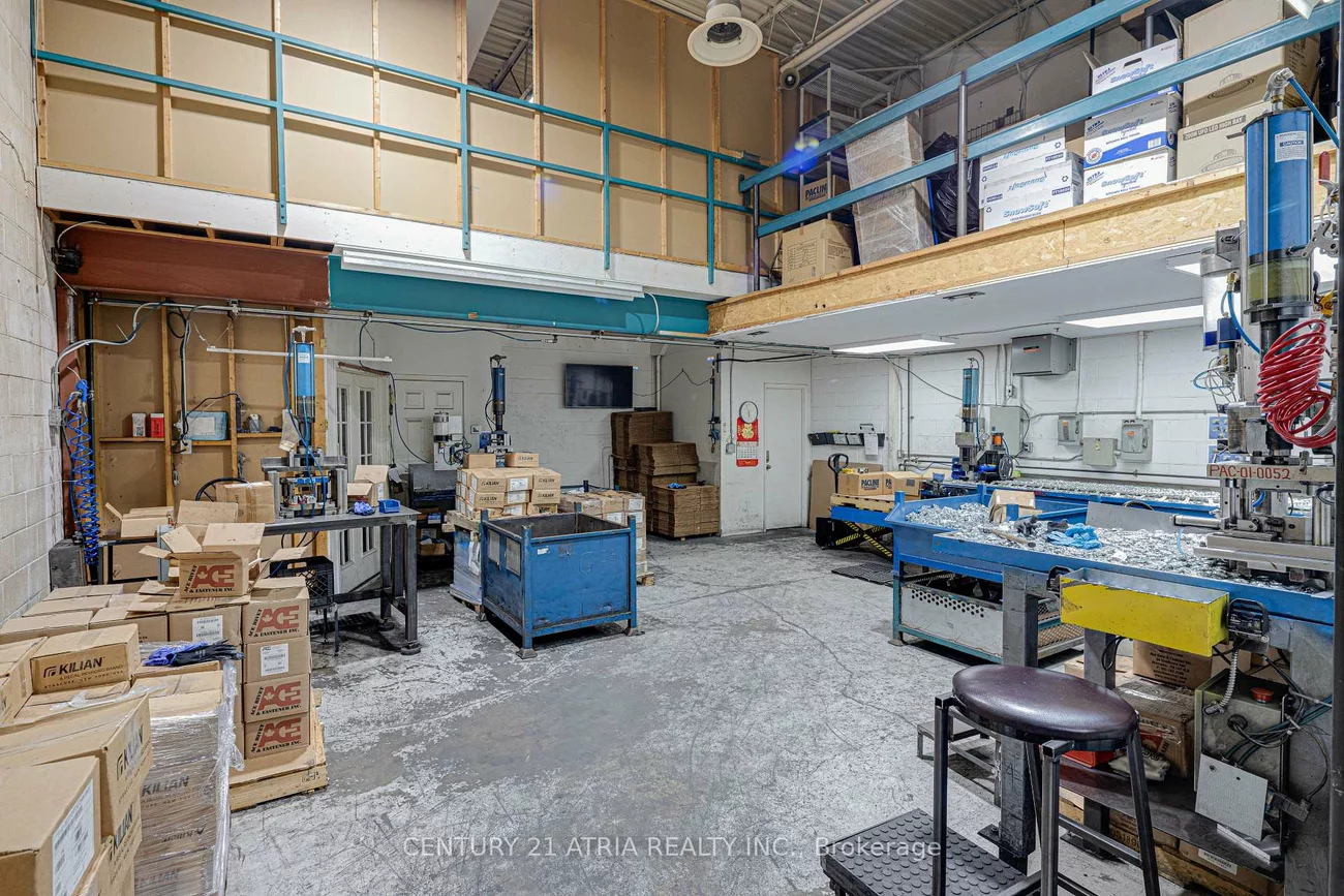 5775, Atlantic, Dixie, Mississauga