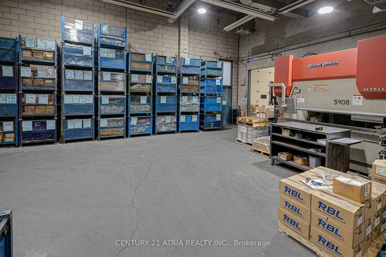 5775, Atlantic, Dixie, Mississauga