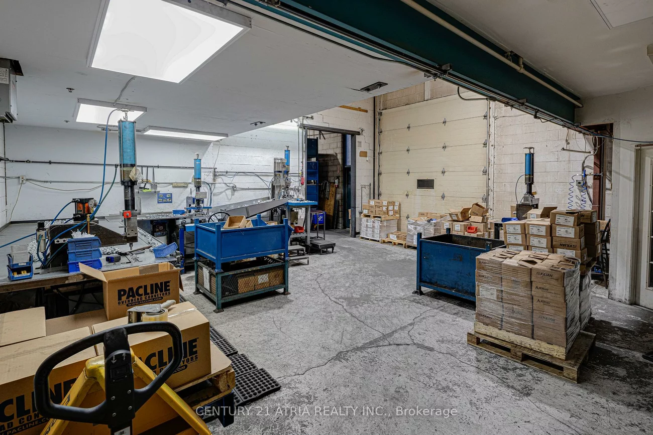 5775, Atlantic, Dixie, Mississauga