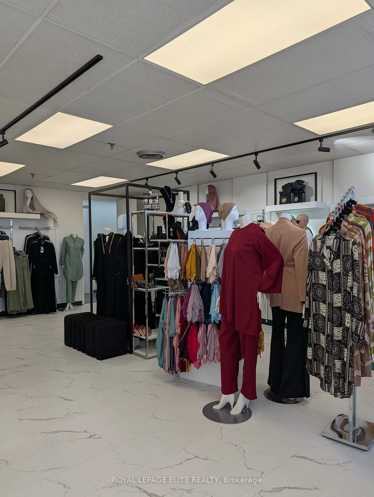 700, DUNDAS, Dixie, Mississauga