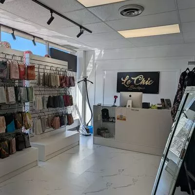 700, DUNDAS, Dixie, Mississauga