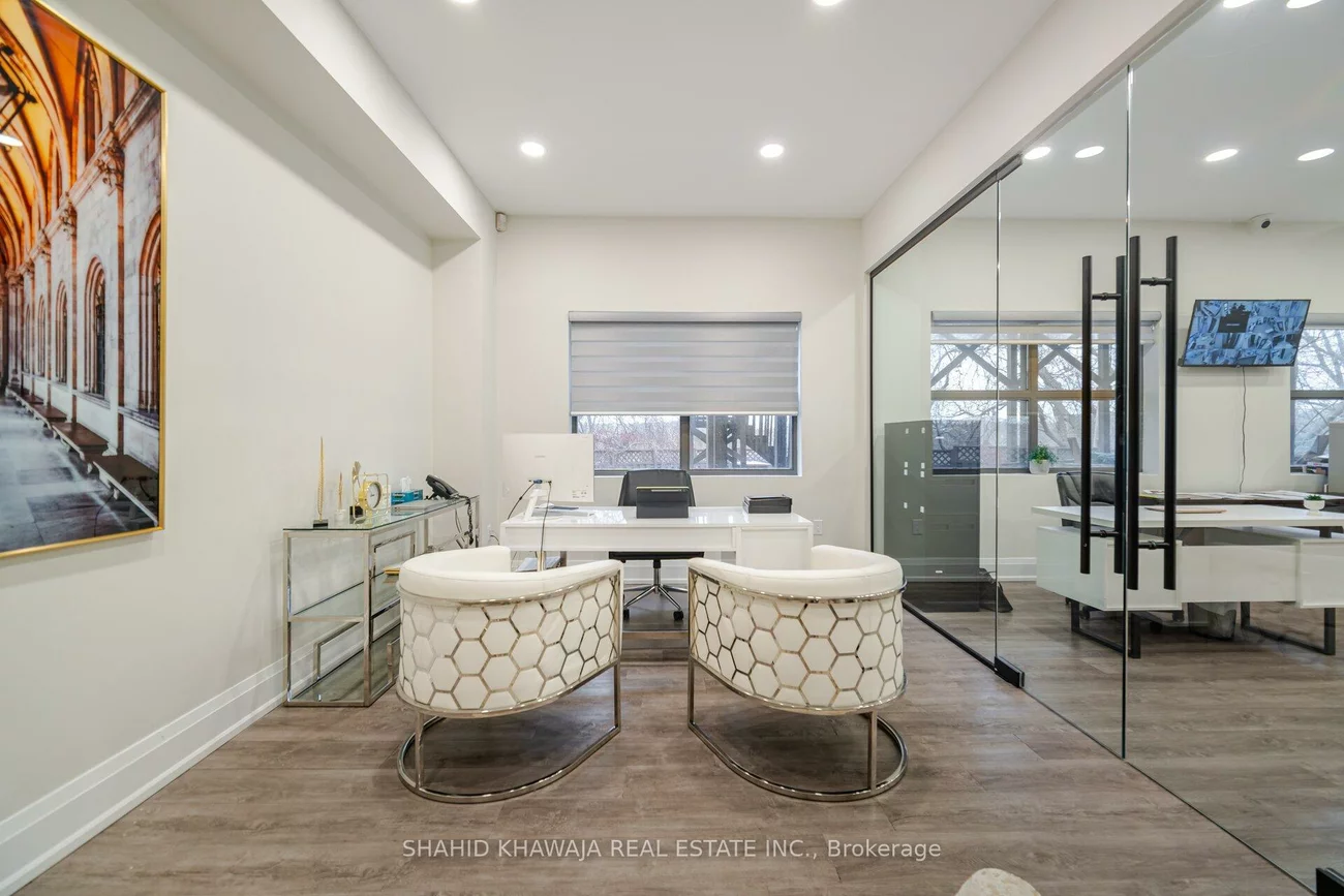 1563, Dundas, Erindale, Mississauga