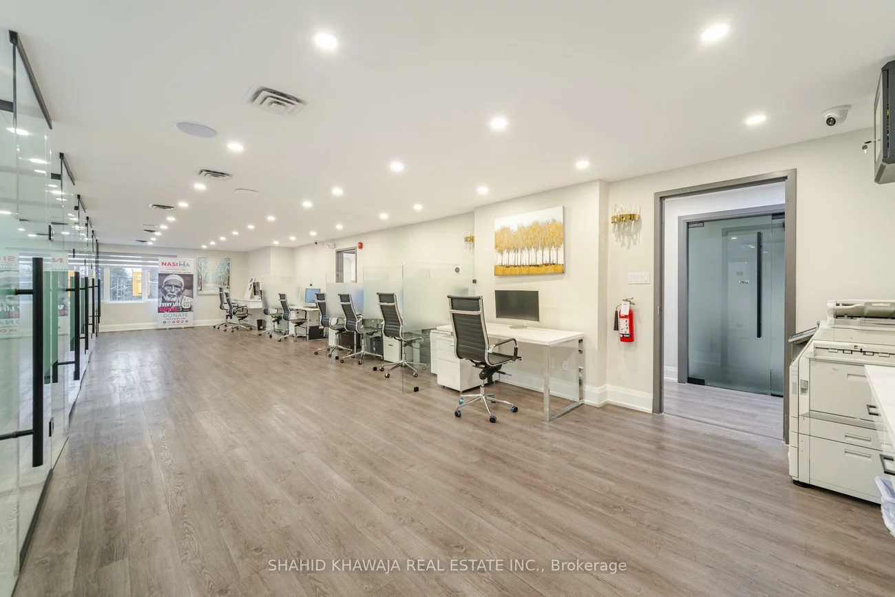 1563, Dundas, Erindale, Mississauga