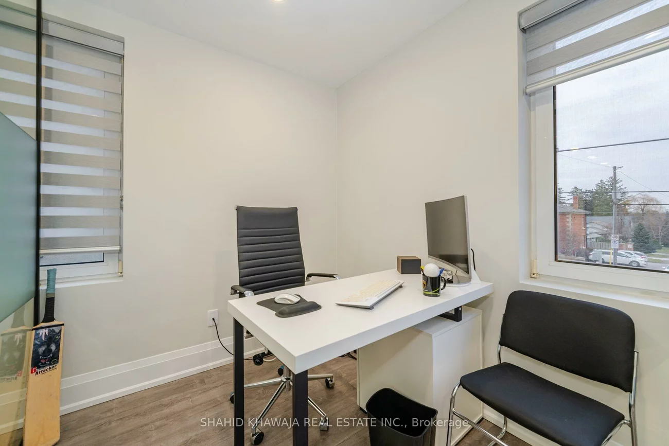 1563, Dundas, Erindale, Mississauga