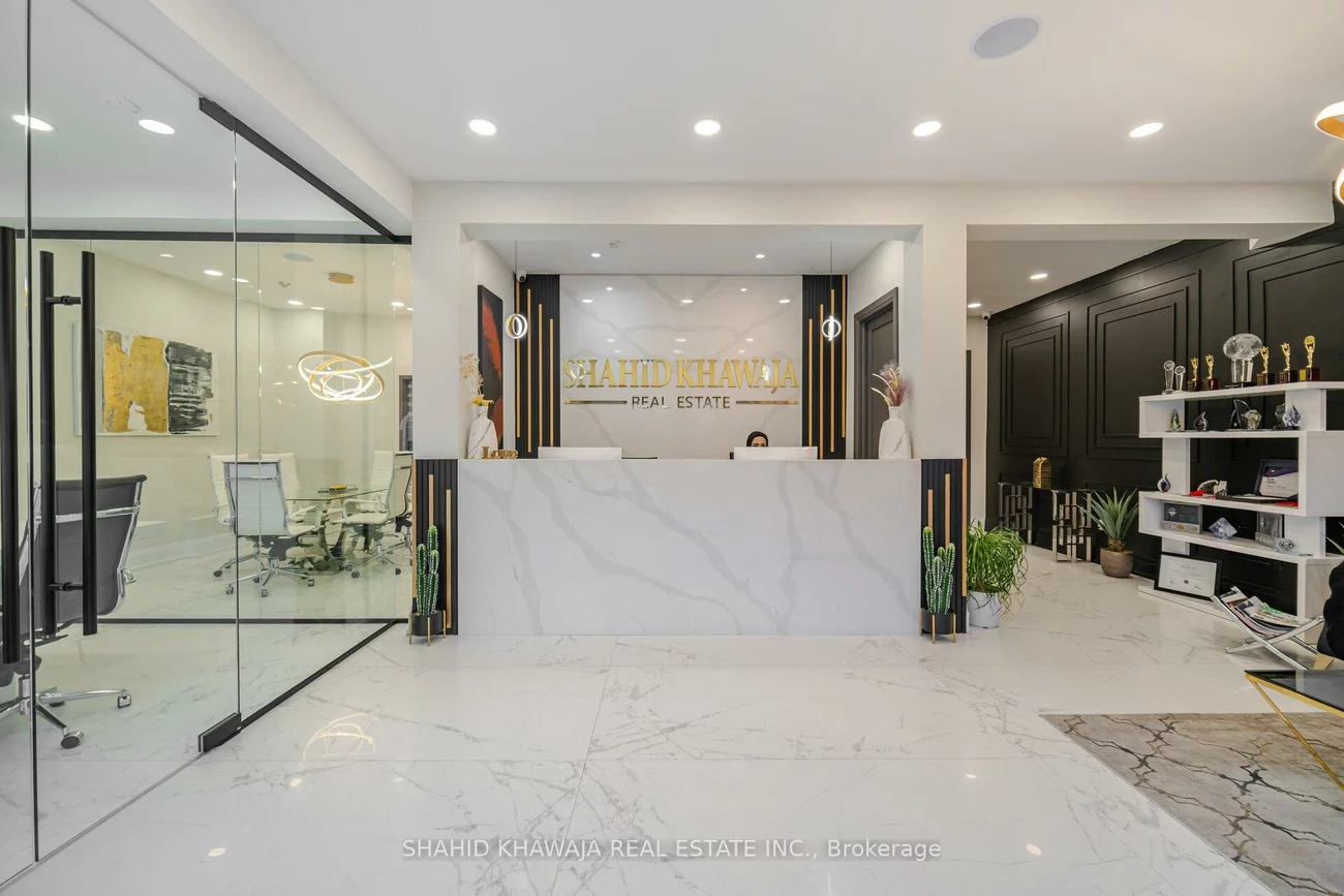 1563, Dundas, Erindale, Mississauga