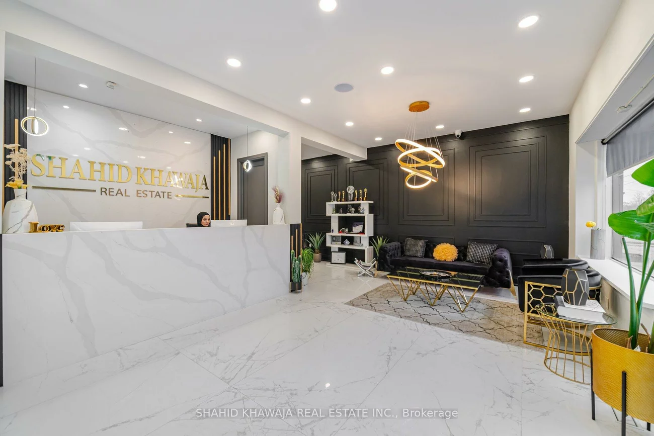 1563, Dundas, Erindale, Mississauga