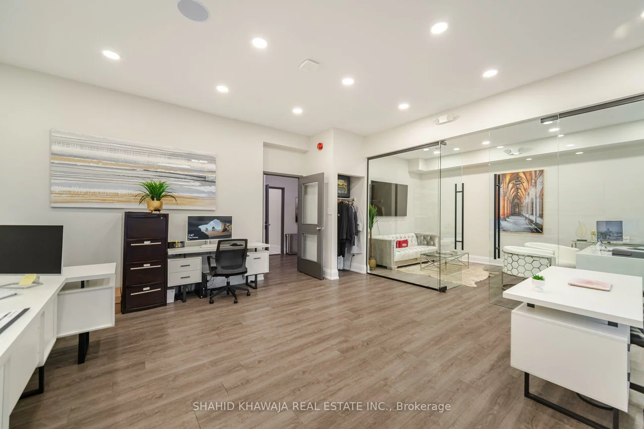 1563, Dundas, Erindale, Mississauga